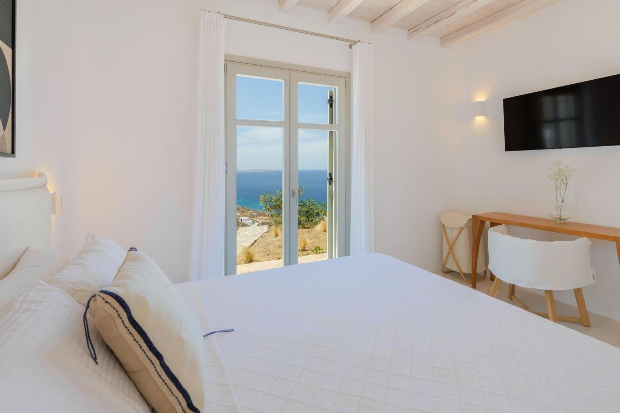Villa Mykonos 3 Bedroom Luxury Private Pool Views